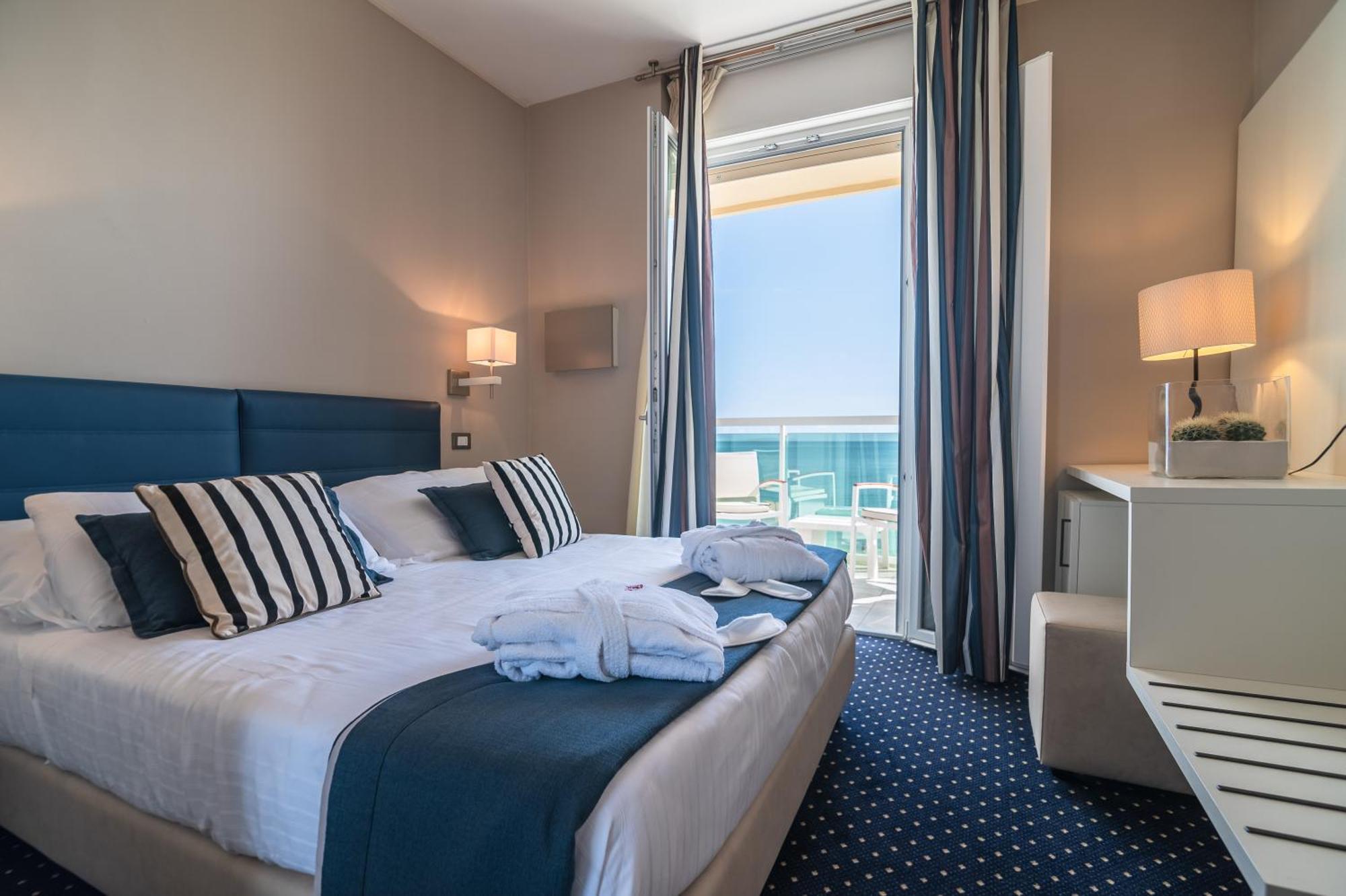 Hotel Anthony Lido di Jesolo Dış mekan fotoğraf