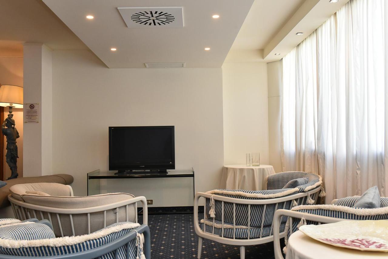 Hotel Anthony Lido di Jesolo Dış mekan fotoğraf